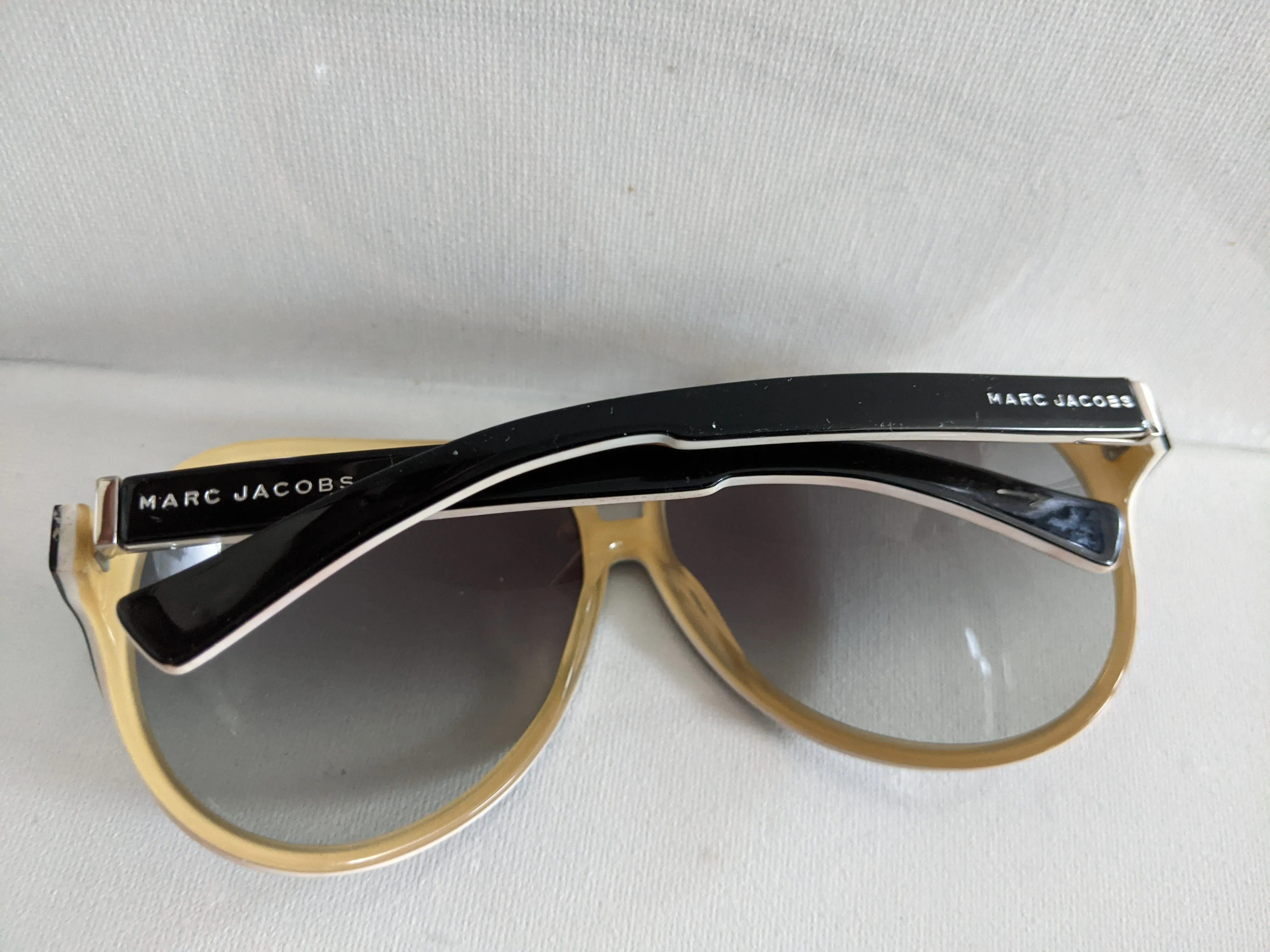 00's Oversized Black Rim Unisex Sunglasses by Marc Jacobs