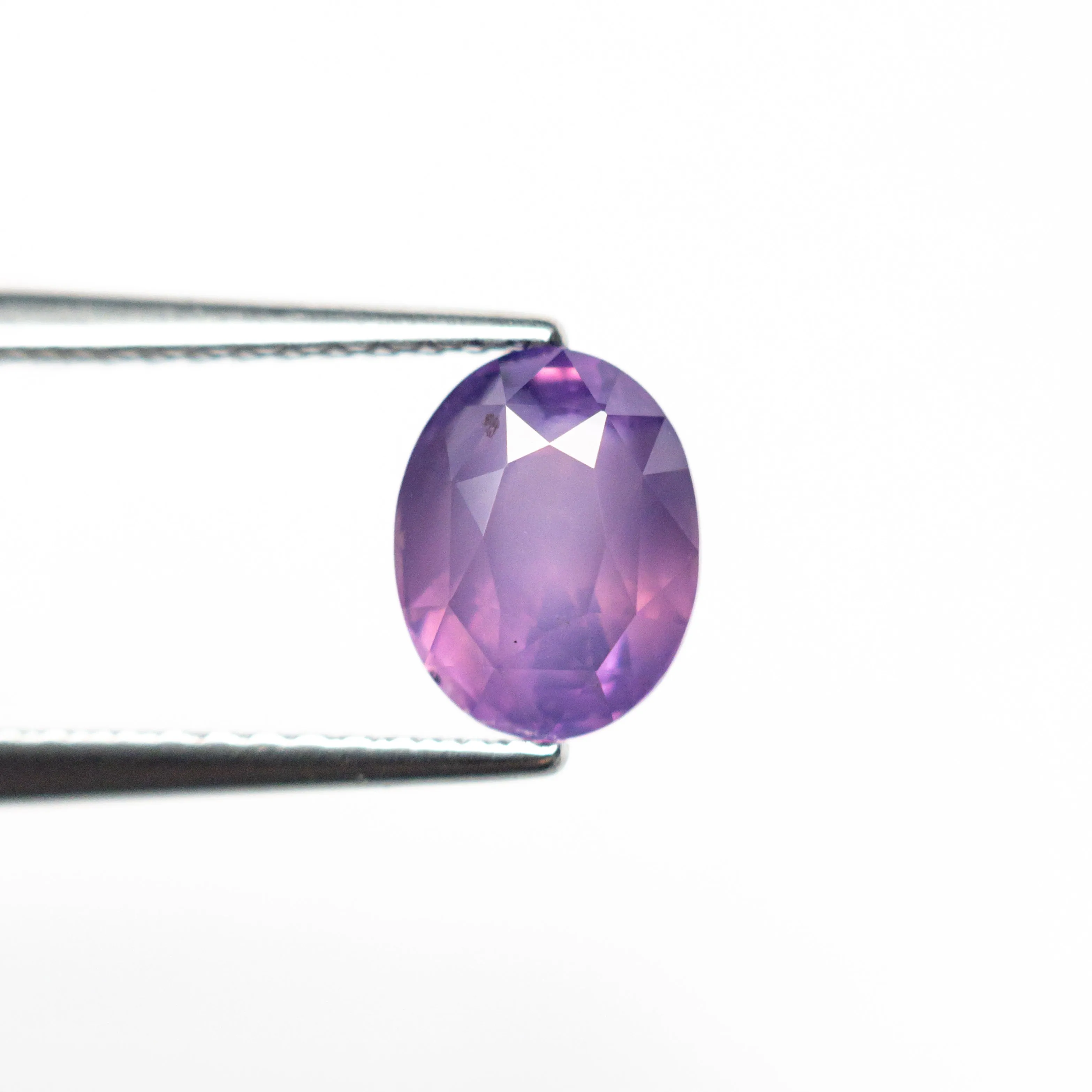 1.51ct 7.30x5.73x4.42mm Oval Brillliant Sapphire 25264-01