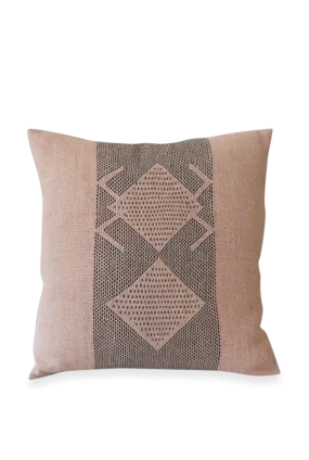 Arana Pillow in Rose