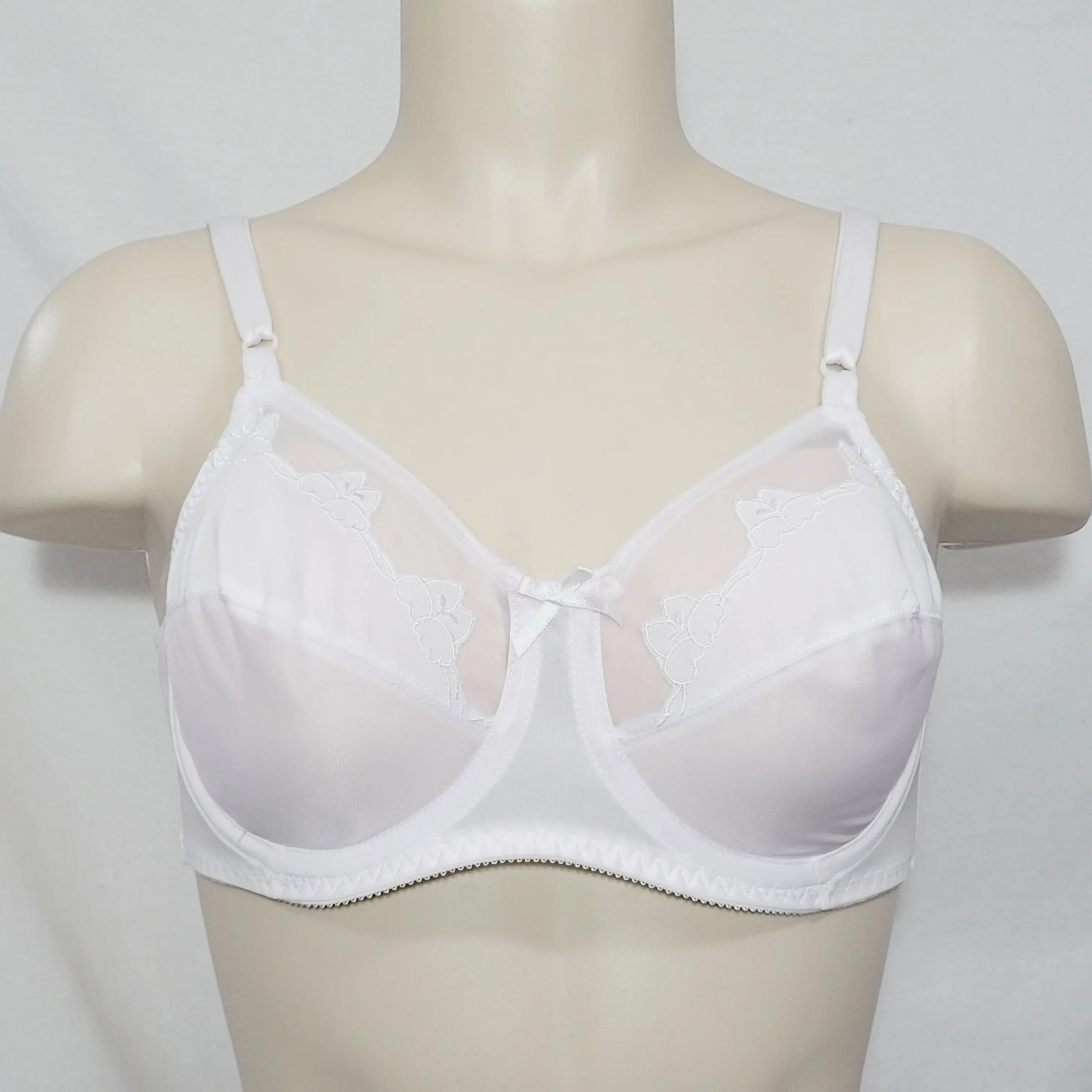 Bali 180 0180 Flower Underwire Bra 38B White NEW WITH TAGS