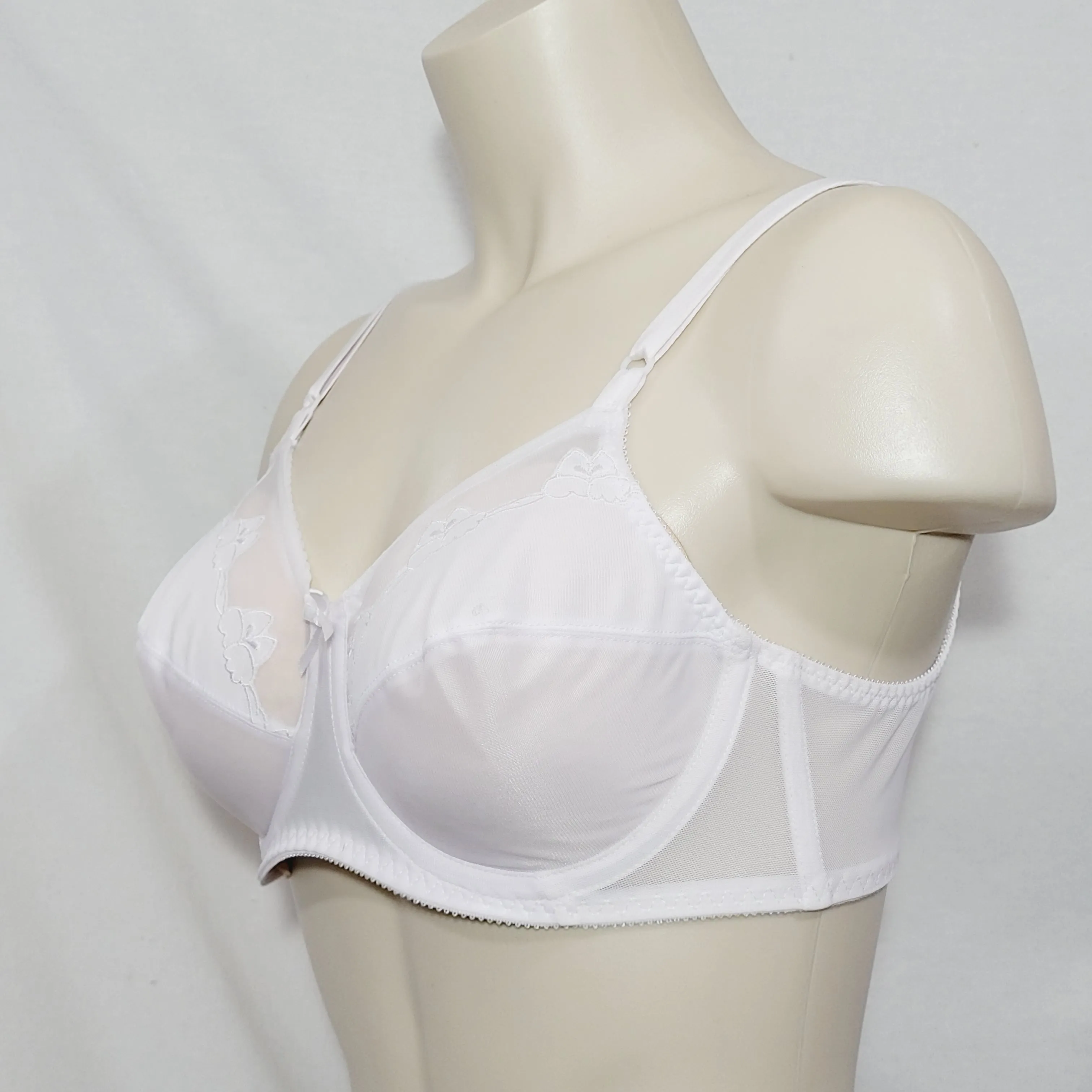 Bali 180 0180 Flower Underwire Bra 38B White NEW WITH TAGS