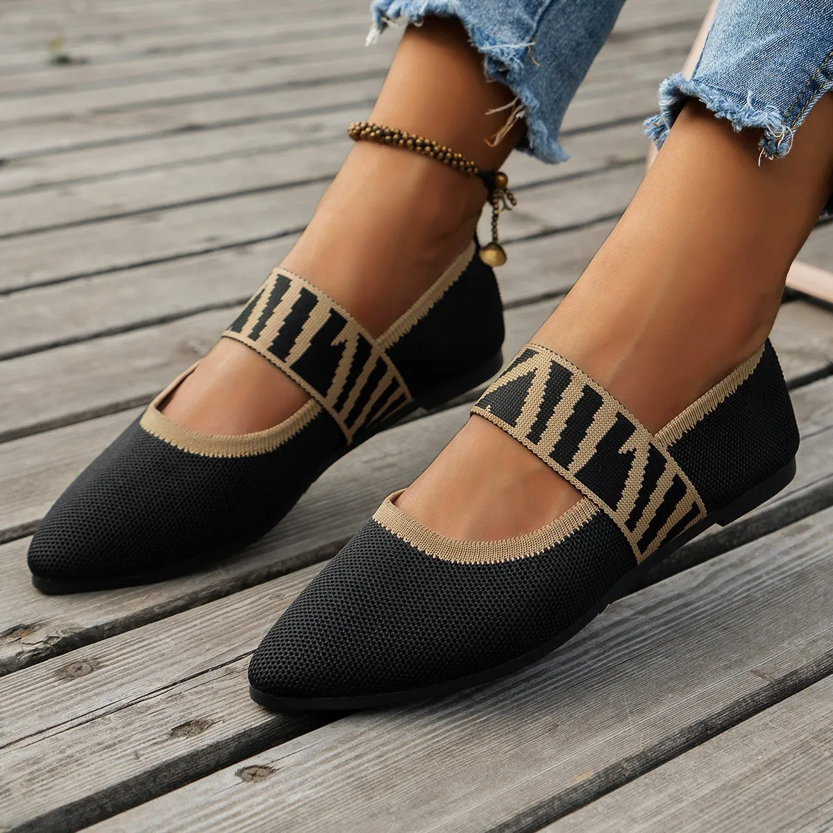 Buty na paskiej podeszwie Jolene (regularny krój)