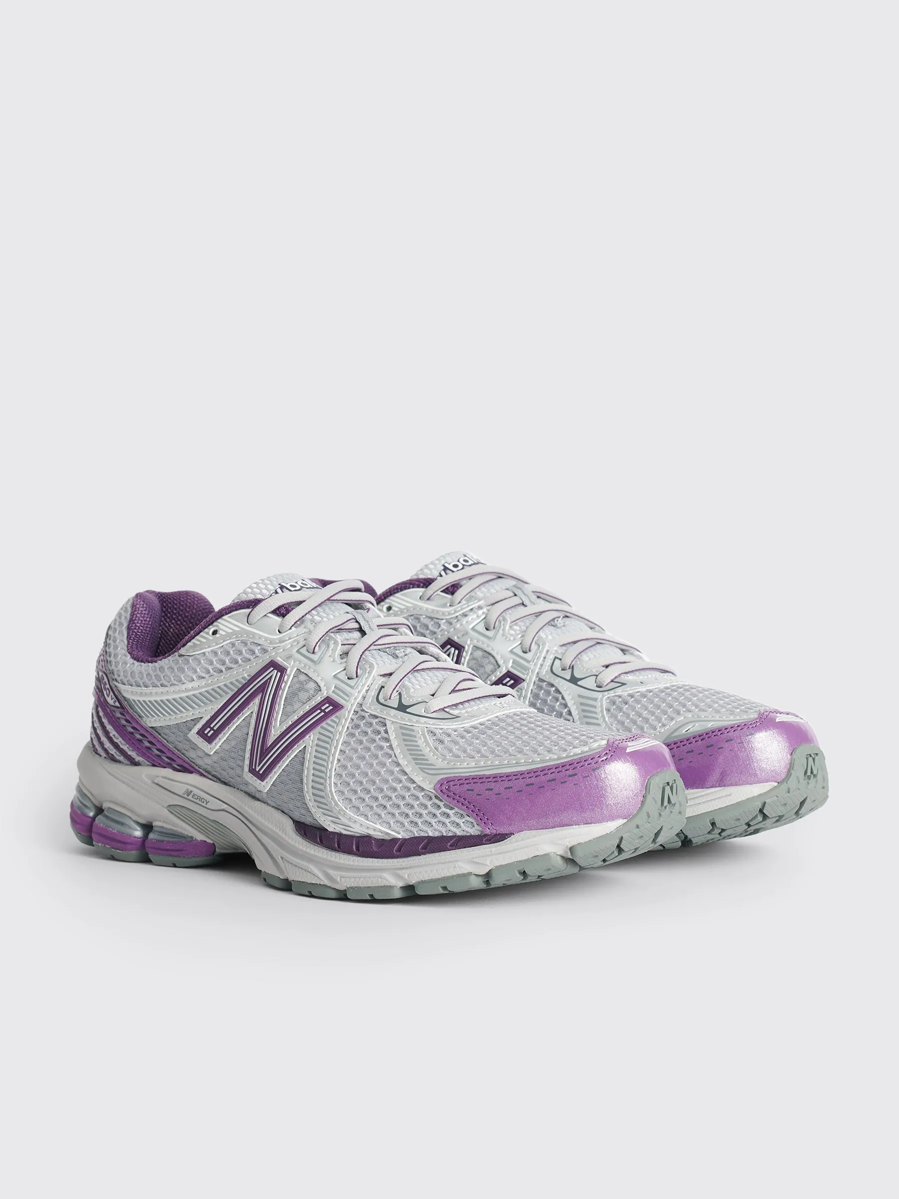 New Balance 860v2 Raincloud / Silver Metallic